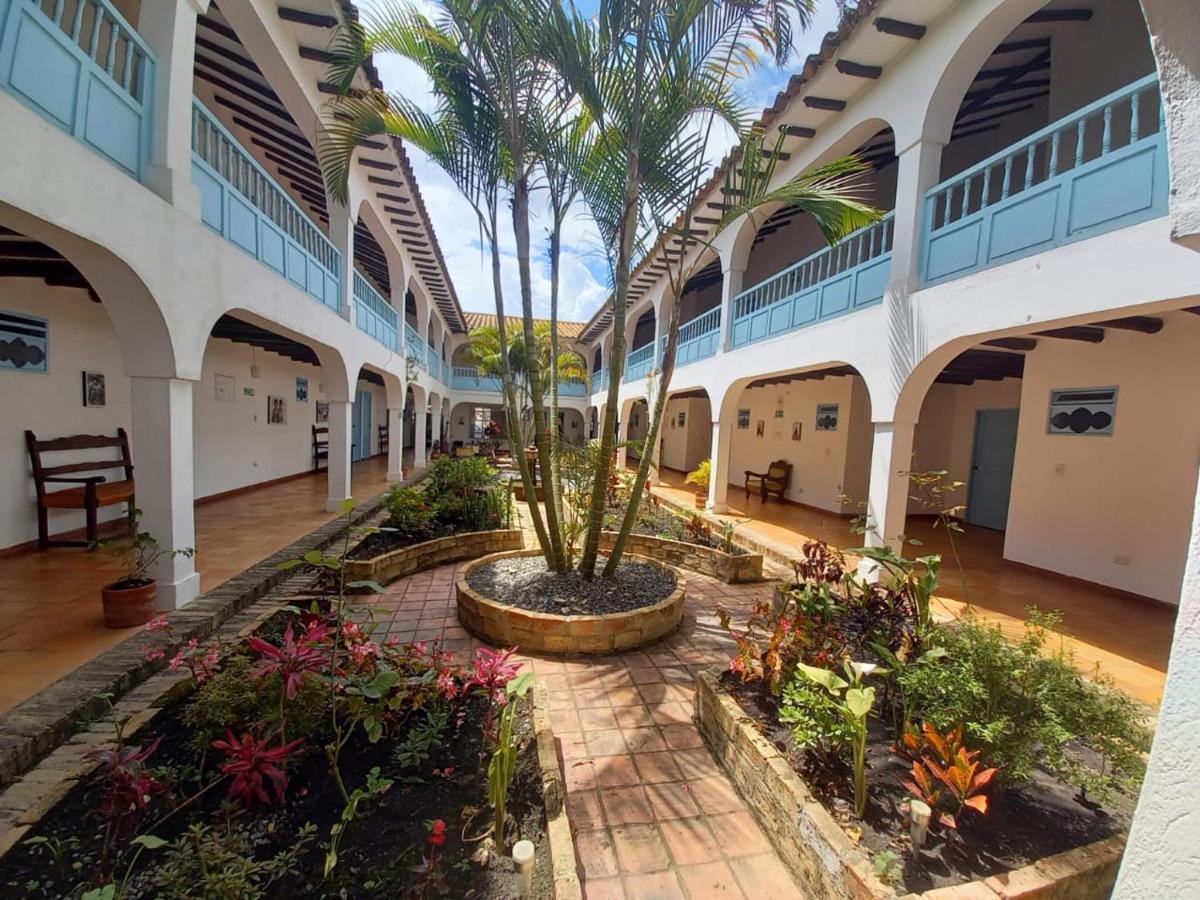 Aqua Vitae Hotel 3*